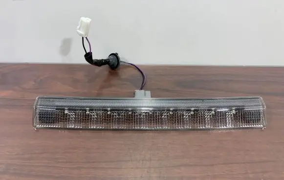 Toyota RAV 4 (XA50) Third/center stoplight