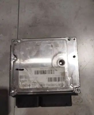 BMW 1 E81 E87 Engine control unit/module 7810000 0281015075
