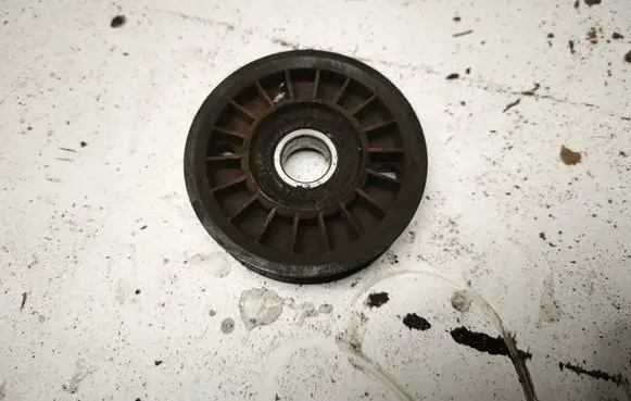 Audi A4 S4 B5 8D Belt tensioner pulley 6203P