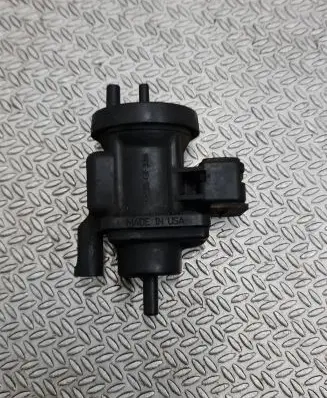 Mercedes-Benz ML W163 Turbo solenoid valve A0005450427