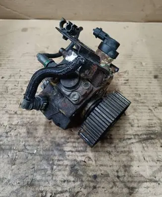 Fuel injection high pressure pump