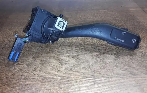 Volkswagen Caddy Wiper control stalk 1K0953519C