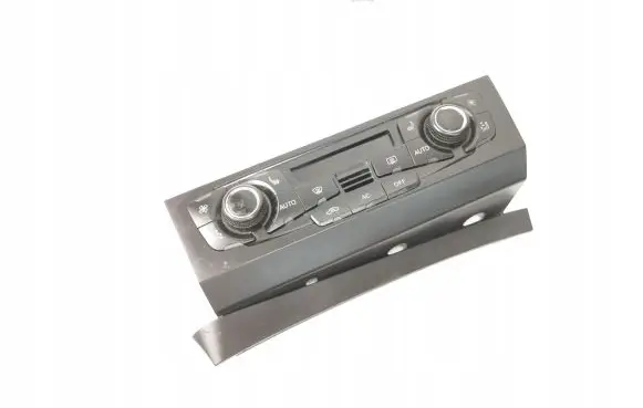 Audi A5 8T 8F Climate control unit 8T1820043AK