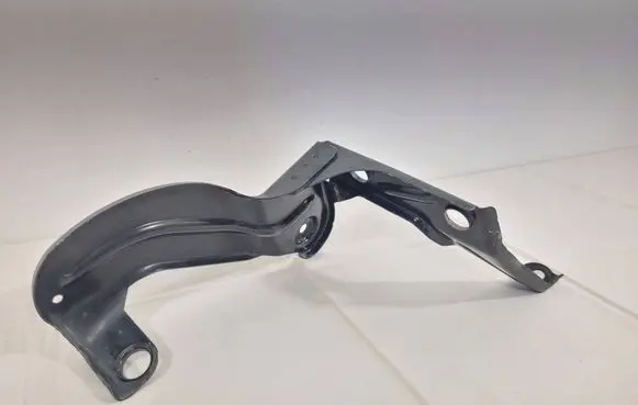 Audi A6 S6 C6 4F Intercooler pipe mounting bracket 4F0145813F
