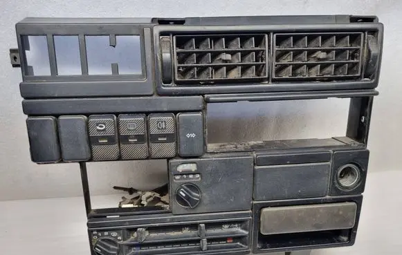 Volkswagen Transporter - Caravelle T4 Panel trim 705858089LL
