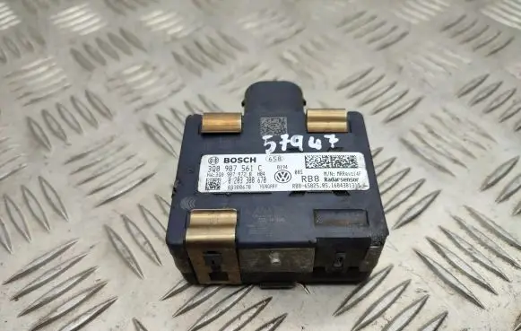 Volkswagen PASSAT B8 Distronic sensor radar 3Q0907561C