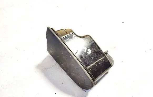 Car ashtray