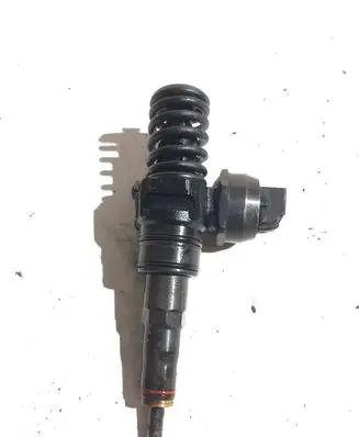 Audi A3 S3 8P Fuel injector 038130073bg