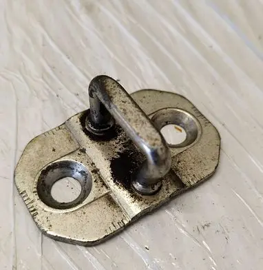 Mercedes-Benz ML W164 Front door lock loop/hook striker 