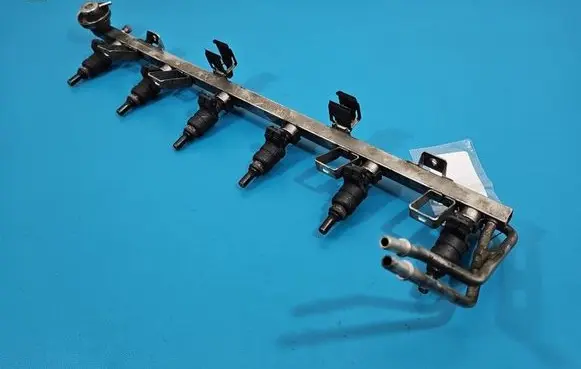 BMW 5 E39 Fuel injector 1427240 IMPRK1543610