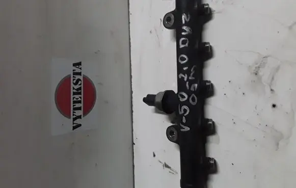 Volvo V50 Fuel main line pipe