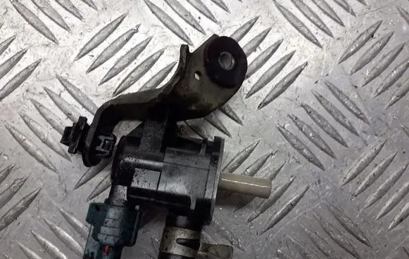 Toyota Auris 150 Valve vacuum 