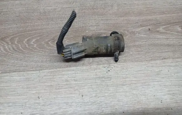 Volvo S60 Windscreen/windshield washer pump T655C 1S7117K624DD