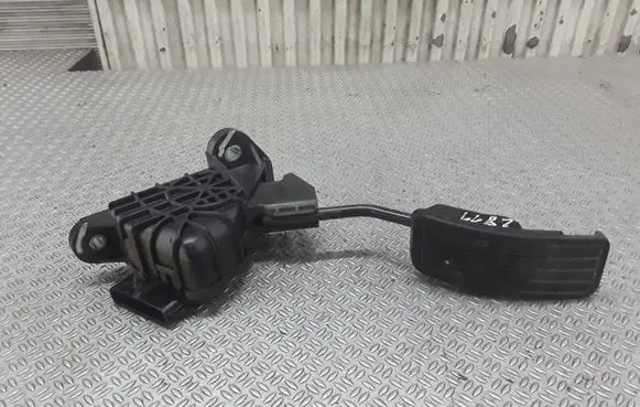 Subaru B9 Tribeca Accelerator throttle pedal 36010XA000