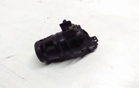 Mazda CX-7 Windscreen/windshield washer pump 8603109120