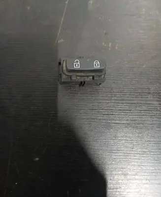 Volvo V70 Central locking switch button 03451600 30710475