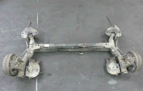 Dacia Dokker Rear axle beam 555114672R IMPRK1322156