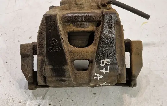 Volkswagen PASSAT B7 USA Front brake caliper 741 4211