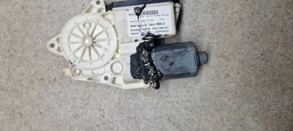 BMW X3 E83 Rear door window regulator motor E840311306 0130822237 69259652
