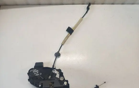 Volvo XC60 Rear door lock 30799318