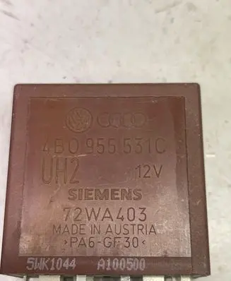 Volkswagen PASSAT B5 Other relay 4B0955531C 5WK1044 72WA403