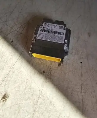 Volkswagen Touareg II Airbag control unit/module 7P0959655A 0285010533