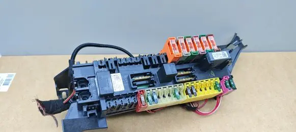 Mercedes-Benz ML W166 Fuse module A1665401750