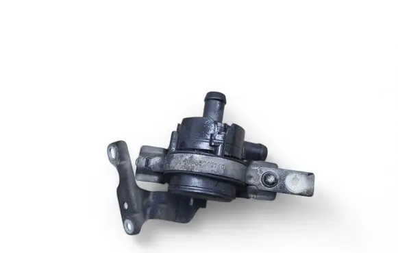 Mercedes-Benz GLA W156 Electric auxiliary coolant/water pump A0005000686