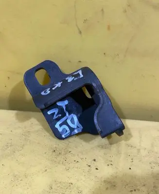 Alfa Romeo Giulietta Radiator mount bracket 