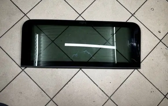 BMW 5 E60 E61 Sunroof glass 7118858 43R005013 P227120202