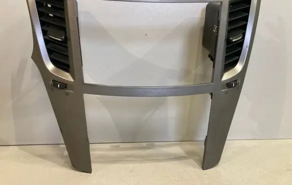 Subaru Legacy Dash center air vent grill 66110AJ030 66110AJ020