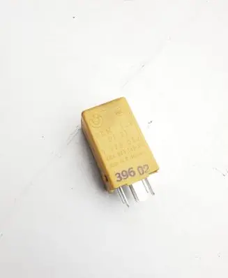 BMW 7 E32 Other relay 1378052