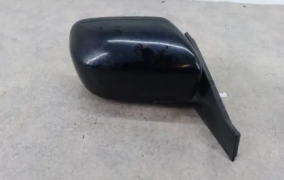 Mazda 5 Front door electric wing mirror 