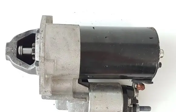 Fiat 500 Starter motor 0001137002 51804744 20120224