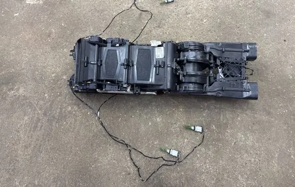 Audi A8 S8 D4 4H Interior heater climate box assembly 4H0820004
