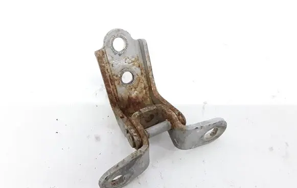 KIA Magentis Front door lower hinge NOCODE