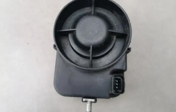Volvo V50 Alarm system siren 31252085 S33A02177234