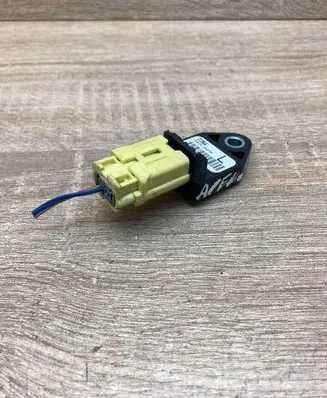 Toyota Avensis T250 Airbag deployment crash/impact sensor 8983405010