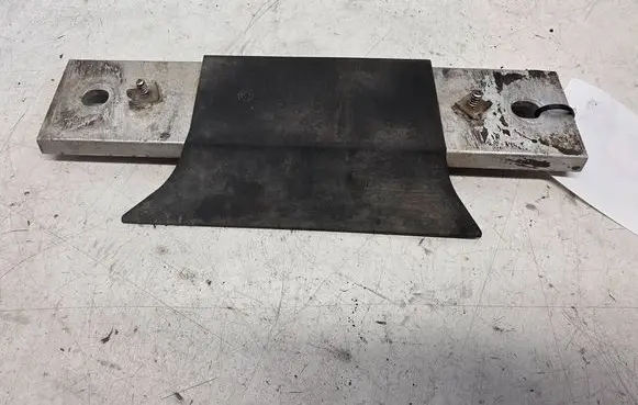 Audi A4 S4 B6 8E 8H Other under body part 8E0825212B