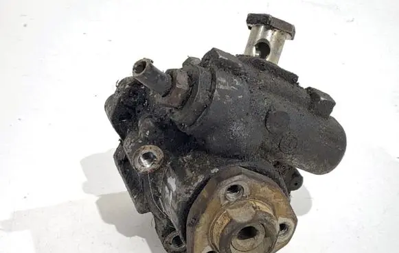 Volkswagen Transporter - Caravelle T4 Power steering pump 