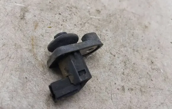 Nissan X-Trail T30 Rear door sensor NOOCDE