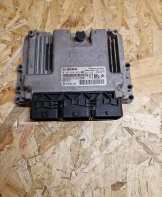 Peugeot 208 I Engine control unit/module 9807886180 0281030545 9666729680