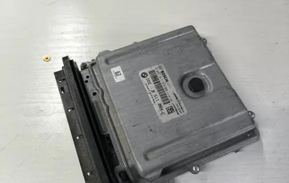 BMW 5 GT F07 Engine control unit/module 8511984 0281017374 030107299