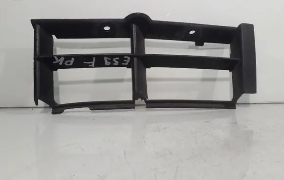 BMW 5 E39 Front bumper lower grill 82356739