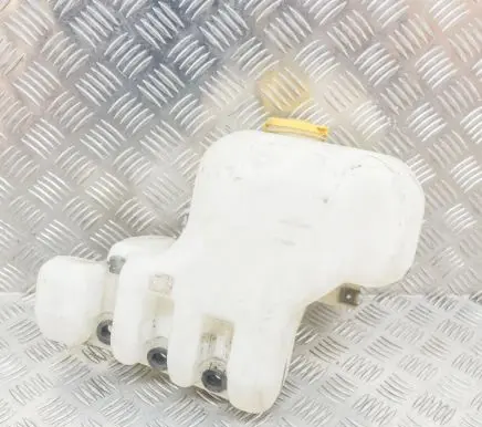 Nissan Patrol Y61 Windshield washer fluid reservoir/tank