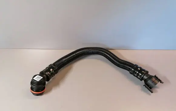 BMW 5 G30 G31 G38 Breather hose/pipe 8573140 13718573140