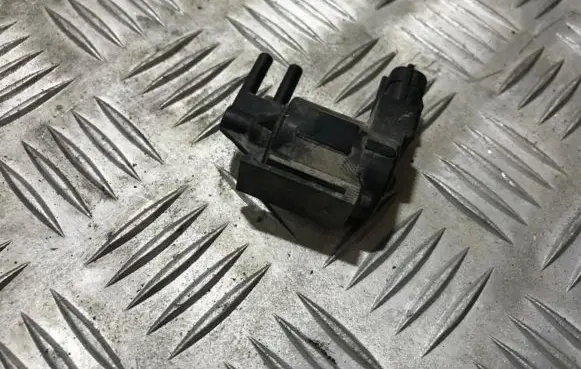Mazda Millenia Turbo solenoid valve k5t44172