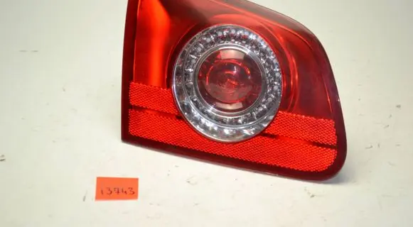 Volkswagen PASSAT B6 Tailgate rear/tail lights 3C9945093