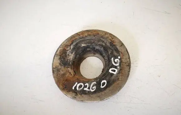 Skoda Yeti (5L) Front coil spring rubber mount 