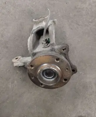 Peugeot 207 Front wheel hub spindle knuckle